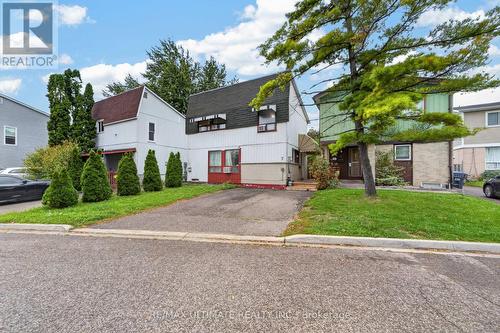 7 GRAND RIVER COURT , Brampton, Ontario L6S 2J8 2