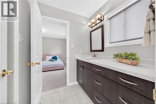 2203 Turnberry Road, Burlington, ON 