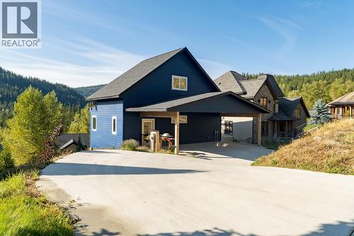 1007 Silvertip Road  Rossland, BC V0G 1Y0