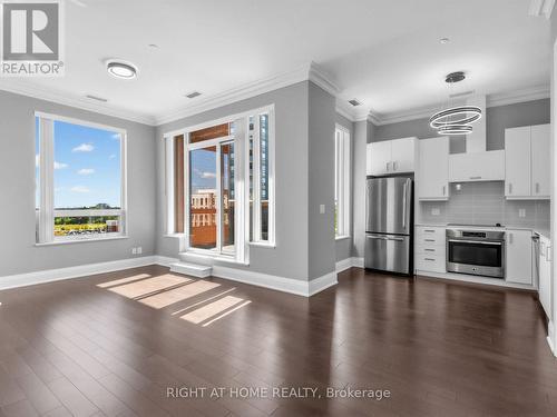PH16 - 28 UPTOWN DRIVE  Markham, ON L3R 5M5