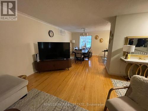 16 Plainsman Road, Mississauga, ON 