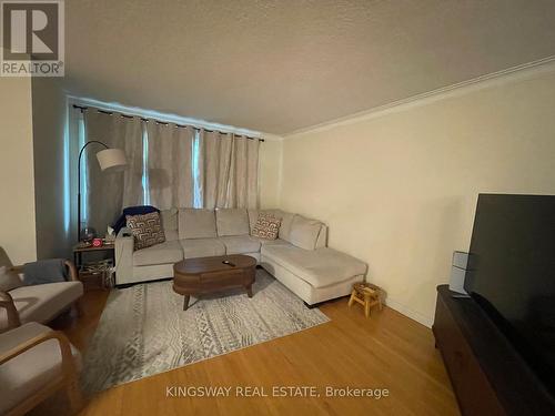 16 Plainsman Road, Mississauga, ON 