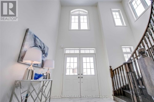 383 ROBERT PARKINSON DRIVE , Brampton, Ontario L7A 0C4 2