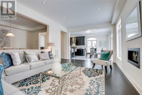 383 ROBERT PARKINSON DRIVE , Brampton, Ontario L7A 0C4 4