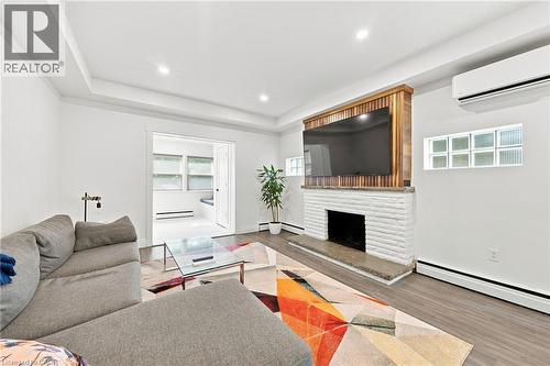 2177 Lakeshore Road, Burlington, ON 