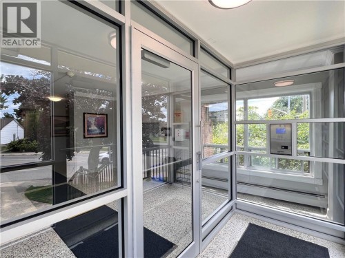 283 FAIRWAY Road N Unit# 503 , Kitchener, Ontario N2A 2P1 5
