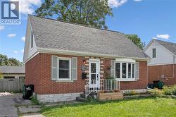 159 BRIDGEPORT Road E  Waterloo, ON N2J 2K3