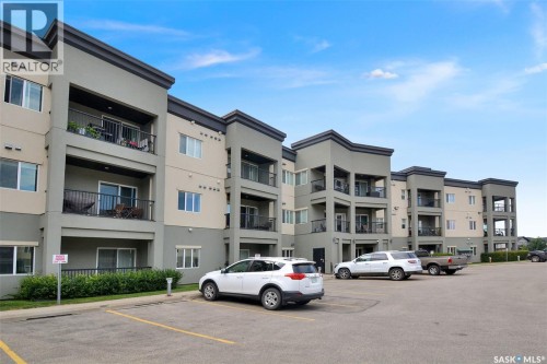 205 110 Hampton CIRCLE  Saskatoon, SK S7R 0C5