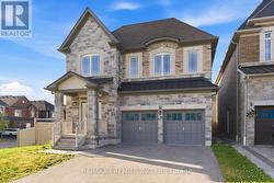 122 MCKENZIE WAY Bradford West Gwillimbury, ON L3Z 4J4