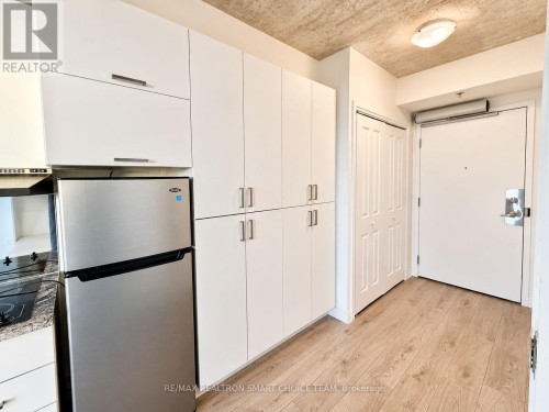 721 - 1900 SIMCOE STREET N , Oshawa, Ontario L1G 0C1 5