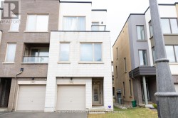 206 HUGUENOT ROAD Oakville, ON L6H 0L6