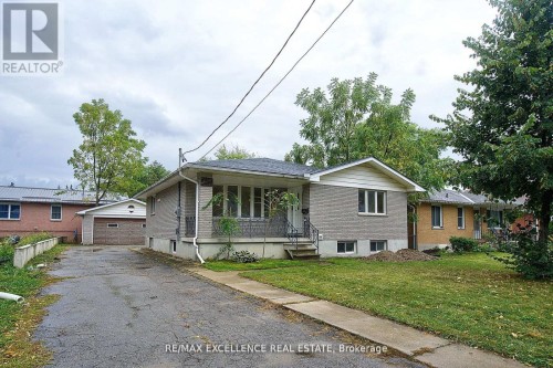 UPPER - 1595 BORDEN STREET , London East, Ontario N5W 2P9 2