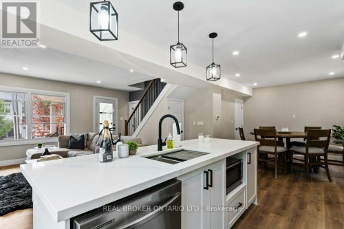 493 Crosby Avenue, Burlington, ON 
