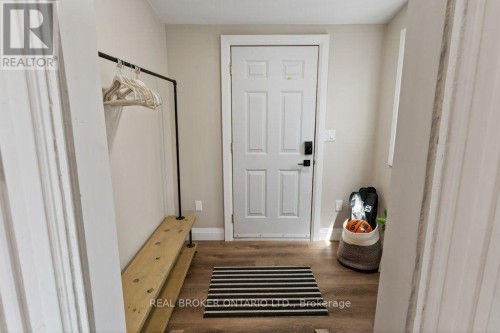 493 Crosby Avenue, Burlington, ON 