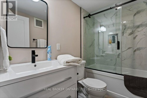 493 Crosby Avenue, Burlington, ON 