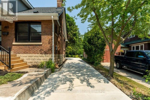 493 Crosby Avenue, Burlington, ON 