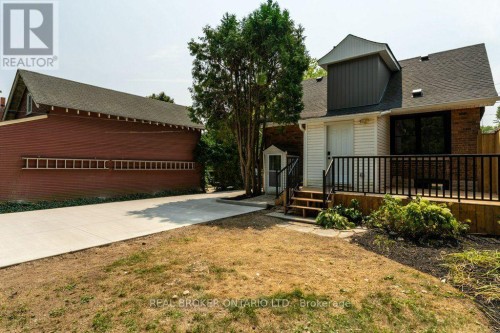 493 Crosby Avenue, Burlington, ON 