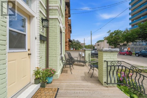 22 Spring Street, Hamilton, ON 