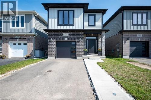 904 CHAPEL HILL Court  Kitchener, ON N2R 0P4