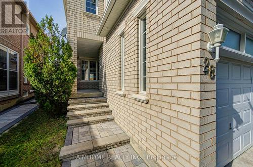 MAIN - 28 KIWI CRESCENT , Richmond Hill, Ontario L4S 2H3 3