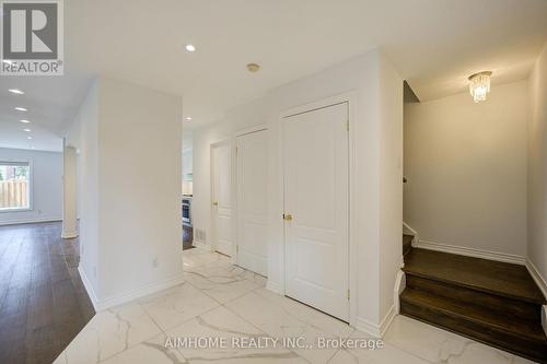 MAIN - 28 KIWI CRESCENT , Richmond Hill, Ontario L4S 2H3 5
