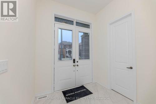 89 HALLDORSON AVENUE , Aurora, Ontario L4G 7Z4 4