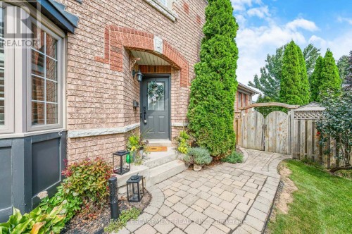 4013 Jarvis Crescent, Burlington, ON 