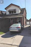 156 LEINSTER Avenue N  Hamilton, ON L8L 6X9