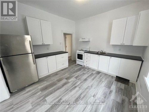 1A - 466 O'CONNOR STREET , Ottawa, Ontario K1S 3P4 4