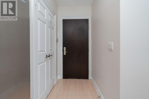 319 - 1135 ROYAL YORK ROAD , Toronto, Ontario M9A 0C3 5