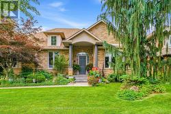 517 GENISTA DRIVE Burlington, ON L7T 4L6