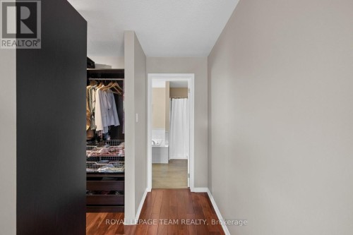 Primary Bedroom WIC - 6524 Tooney Drive, Ottawa, ON 