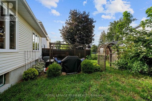 6524 Tooney Drive, Ottawa, ON 