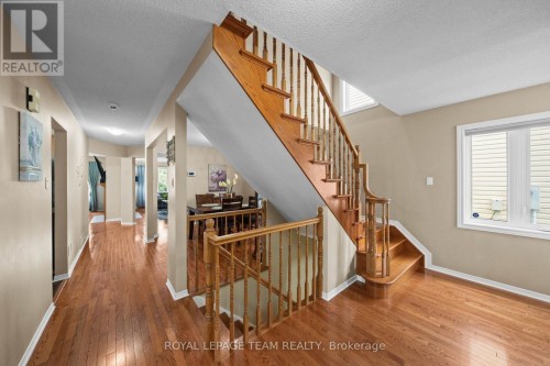 6524 Tooney Drive, Ottawa, ON 