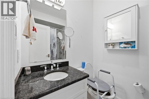 2060 Lakeshore Road Unit# 202, Burlington, ON 