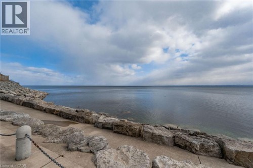 2060 Lakeshore Road Unit# 202, Burlington, ON 