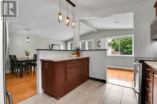 2376 Urbandale Drive, Ottawa, ON 
