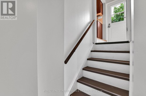 2376 Urbandale Drive, Ottawa, ON 