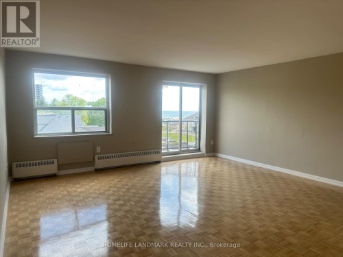 503 - 2385 ONTARIO STREET , Oakville, Ontario L6L 1A6 5
