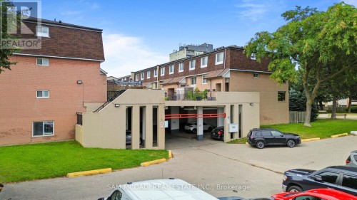 164 - 2170 BROMSGROVE ROAD  Mississauga, ON L5J 4J2