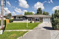 12 GREYFRIAR COURT Toronto, ON M3N 2A9