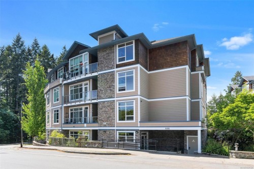 #302-608 Fairway Ave  Langford, BC V9B 2R5