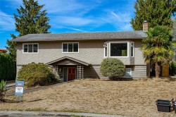 1766 Halliday Pl Saanich, BC V8N 5H8