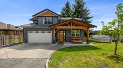 405 Rockland Rd Campbell River, BC V9W 1N7