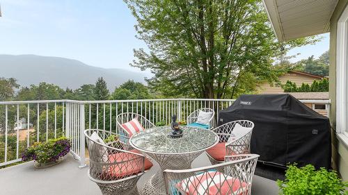 2705 9Th Avenue, Castlegar, BC 
