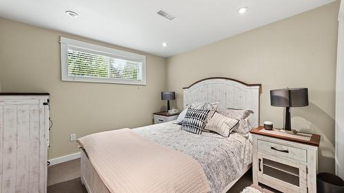 2705 9Th Avenue, Castlegar, BC 