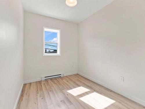 19 Elmwood Avenue, Dartmouth, NS 