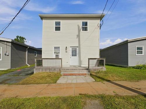 19 Elmwood Avenue, Dartmouth, NS 