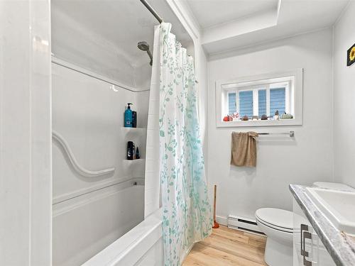 19 Elmwood Avenue, Dartmouth, NS 