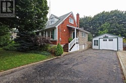 9 DROMORE CRESCENT  Toronto, ON M2R 2H4